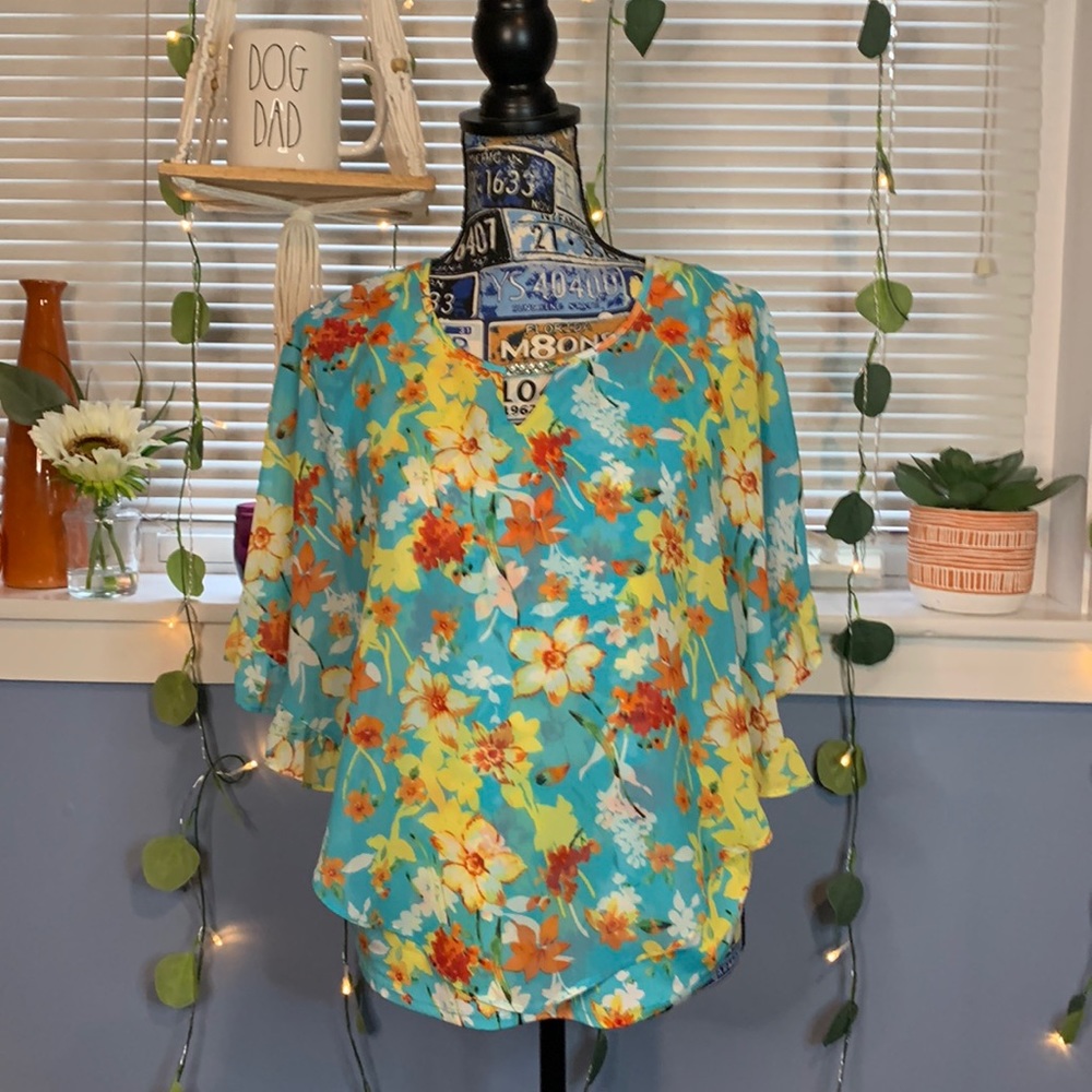 Studio Works Floral Print Top. Small Petite. NWT